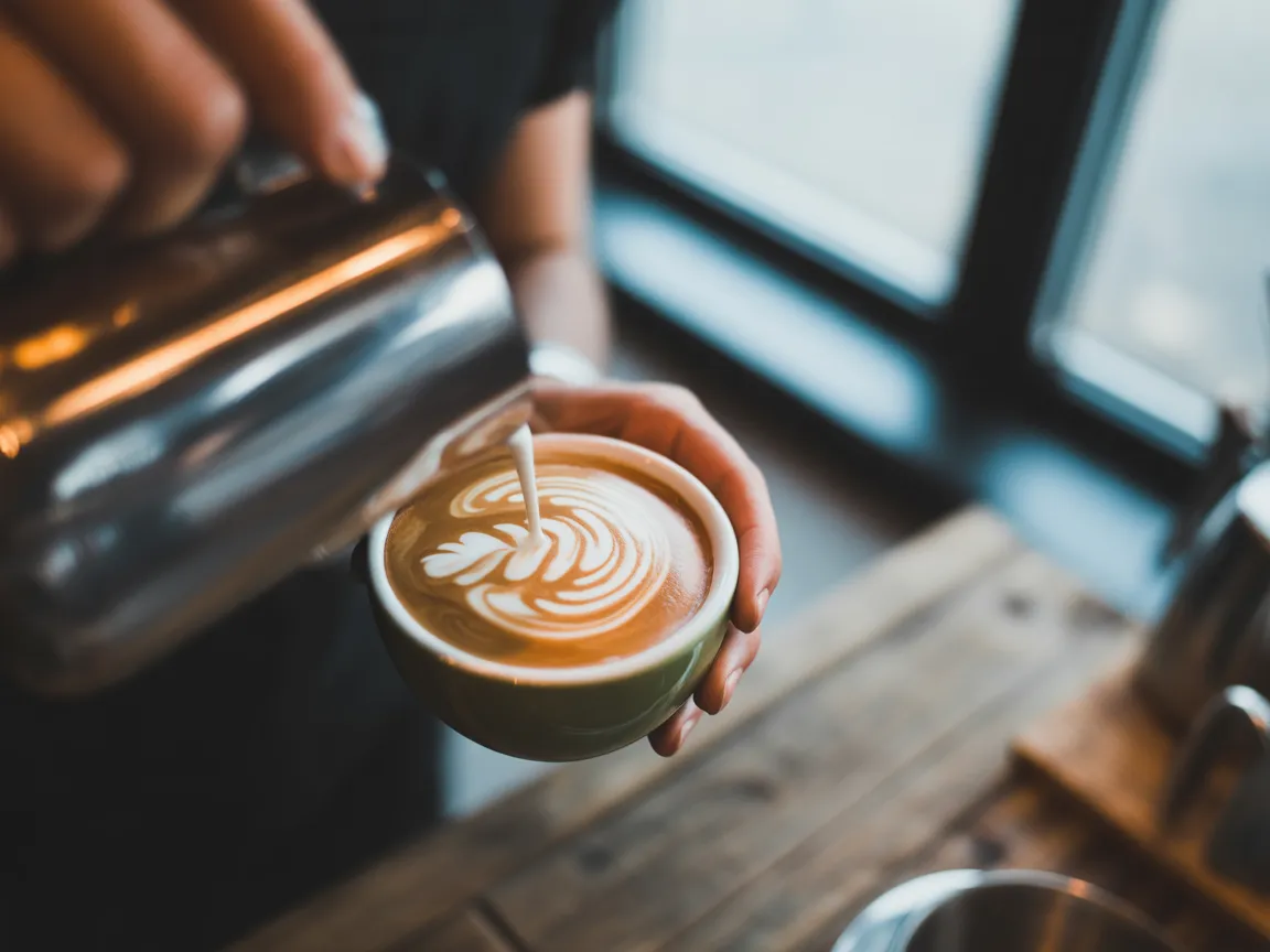 Latte art réalisé avec notre café